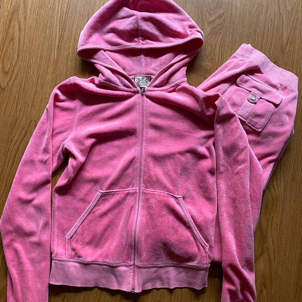Juicy Couture Velour Bubblegum Pink Top